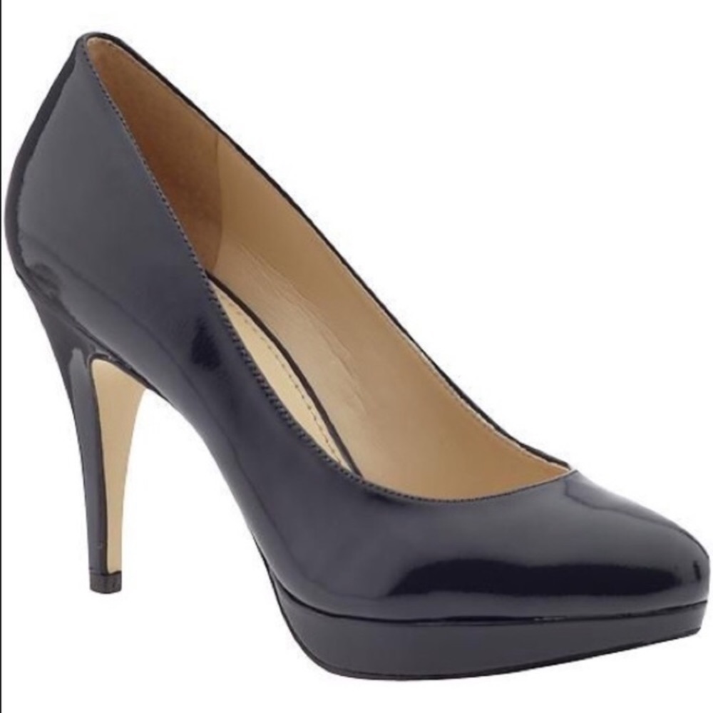 Enzo Angiolini Navy Patent Heels. Size 7.5.